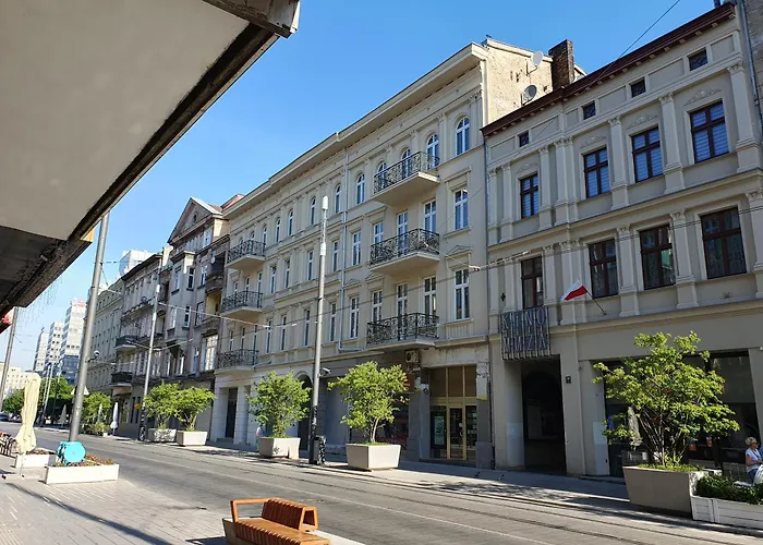 Saint Marcin In The Center 波兹南